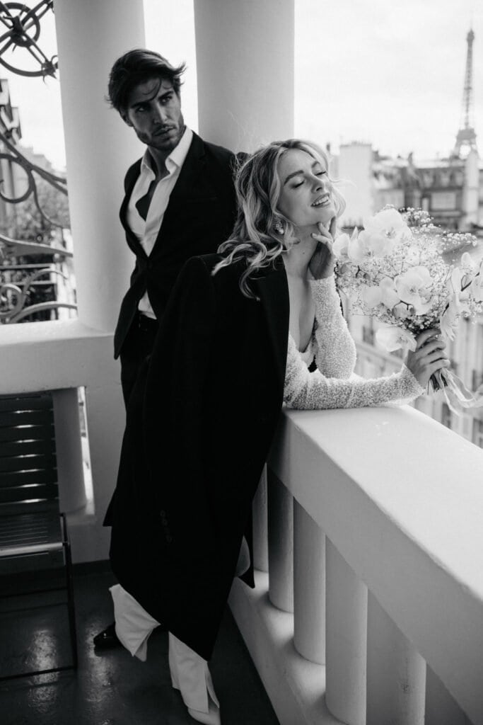 nonchalant luxury elopement in paris 17h01m n7404783