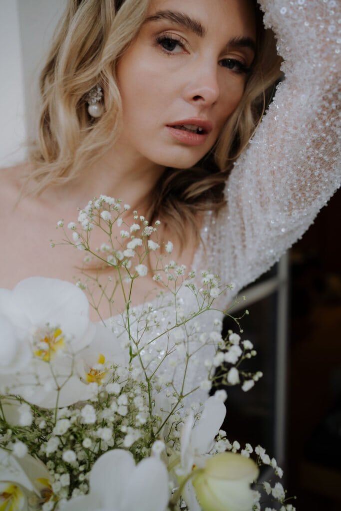 nonchalant luxury elopement in paris 17h07m n7404876 edit