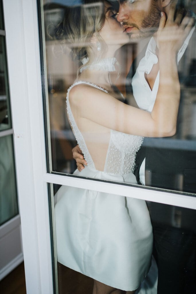 nonchalant luxury elopement in paris 17h40m n7404985