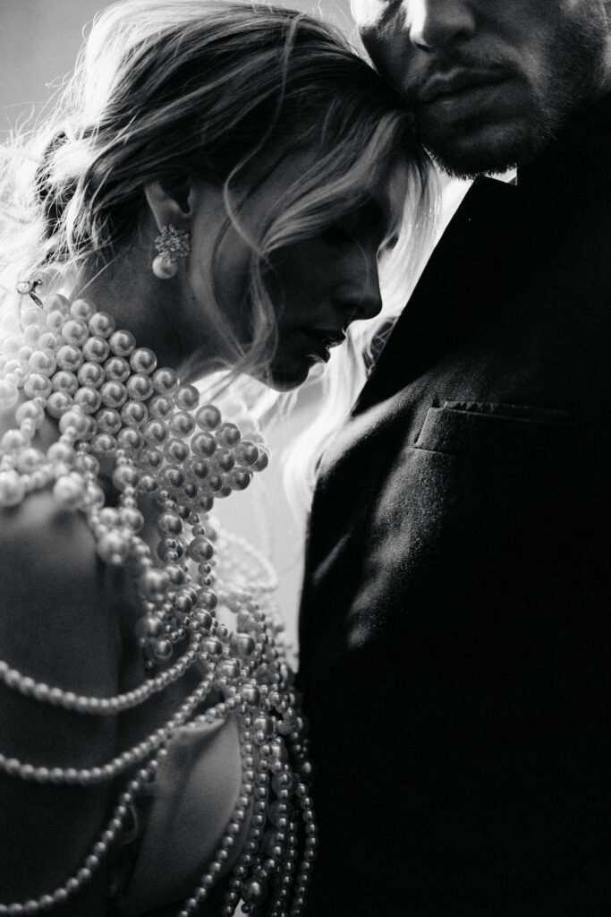 nonchalant luxury elopement in paris 17h56m n7302841
