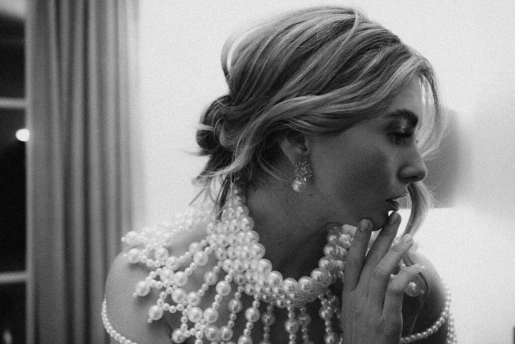 nonchalant luxury elopement in paris 19h06m n7405262