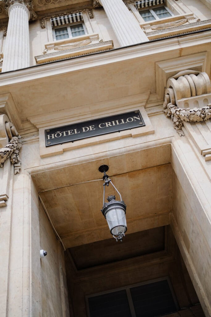 luxury wedding hotel de crillon paris 14h48m n7401163