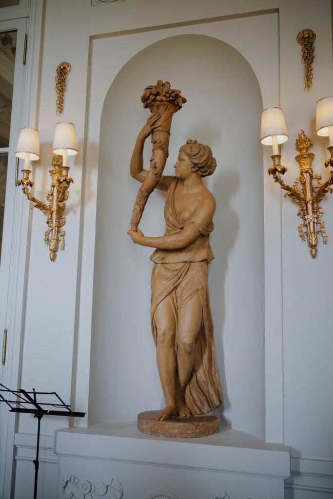 luxury wedding hotel de crillon paris 17h50m n7401915